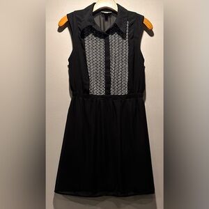 Urban Outfitters Cope Sleeveless Black & White Eyelet embroidered Sheath Mini S